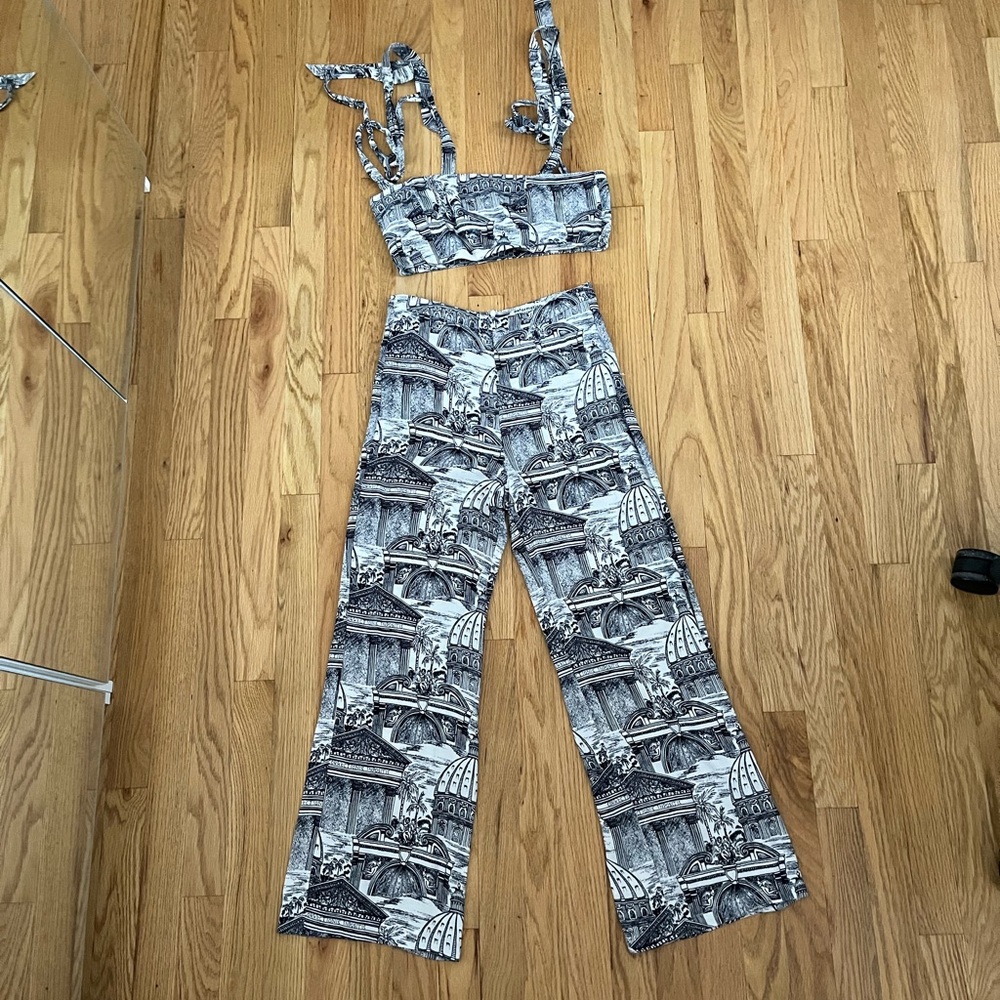 Reformation Tiki Two Piece in Rome size 2